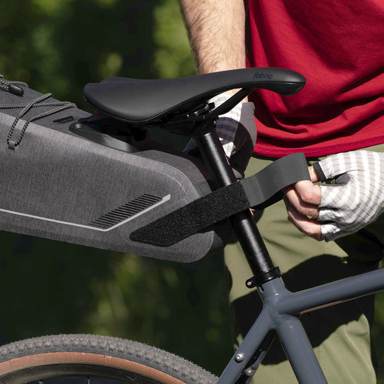 Bikepack X Waterproof, großvolumige Bikepacking Tasche – zum Anklicken am Sattel