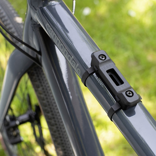 Duo Adapter Unifit, Adaptateur qui se visse avec sangles en acier Unifit / dans le cadre