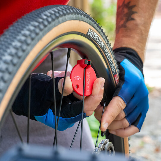 SPOKEY PRO 3,25 mm / Ø 2,1 mm, clé à rayons, rouge, double insert metal, en vrac